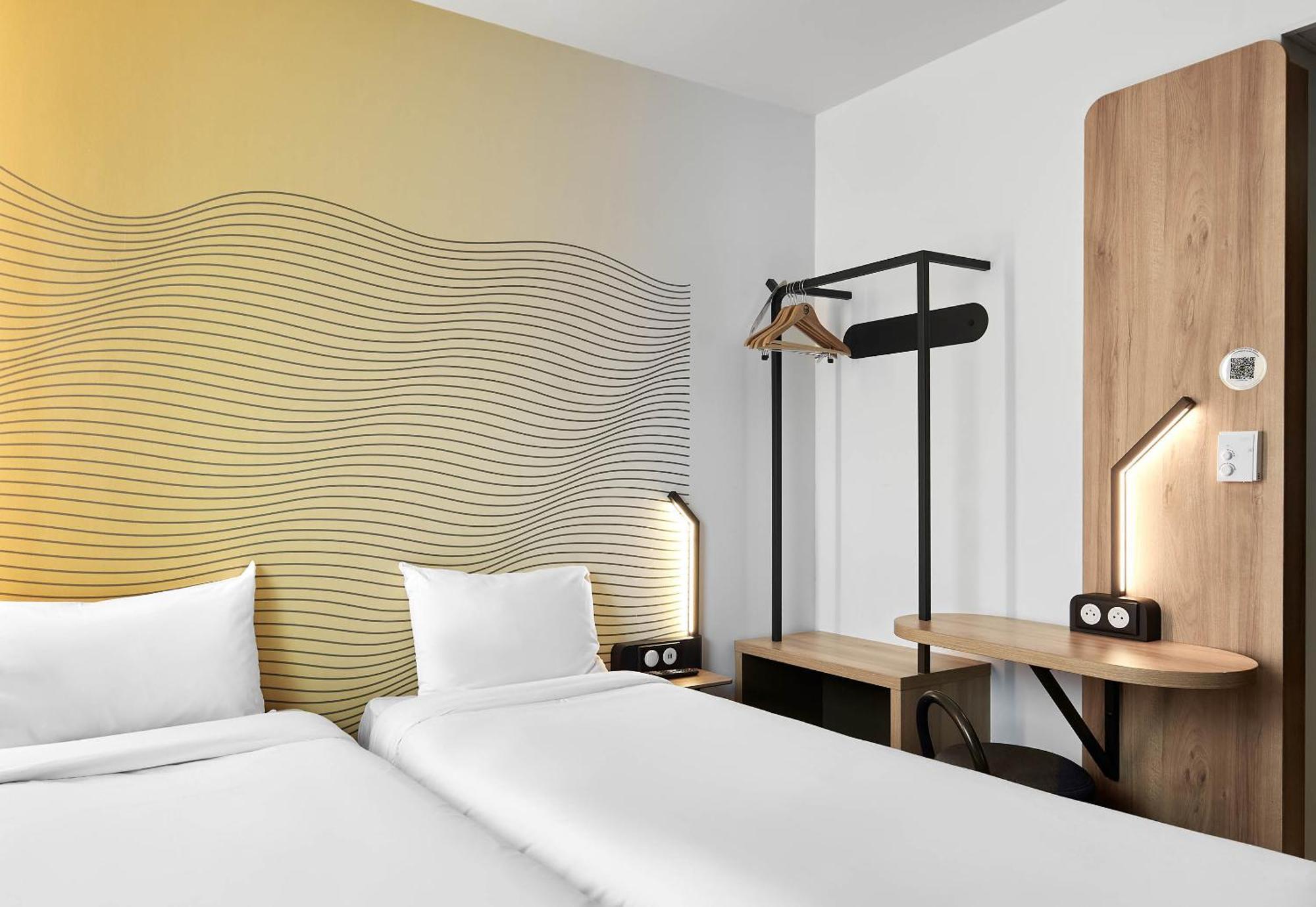 B&B Hotel Igny Palaiseau エクステリア 写真
